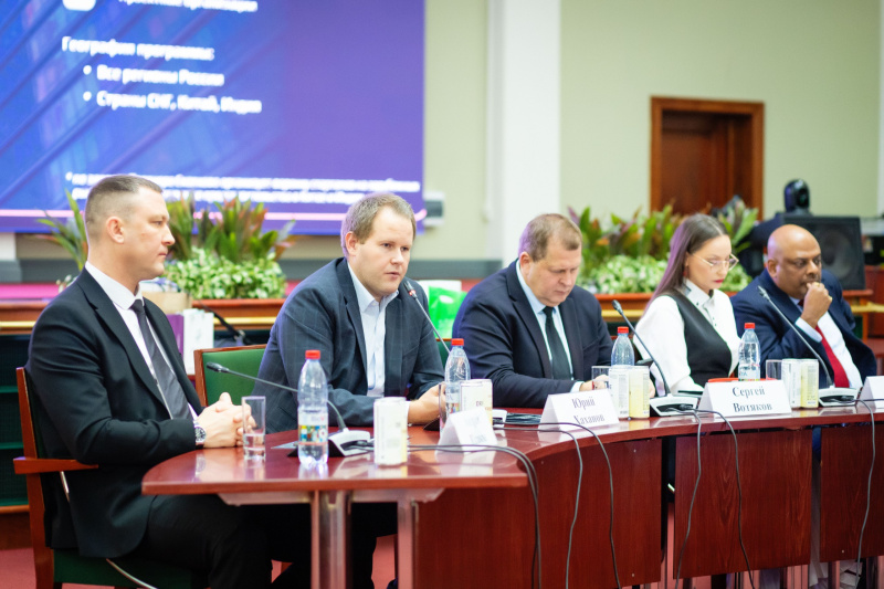 МЕЖДУНАРОДНЫЙ МЕЖОТРАСЛЕВОЙ САММИТ ЦИФРОВАЯ ТВОРЧЕСКАЯ РОССИЯ 2025